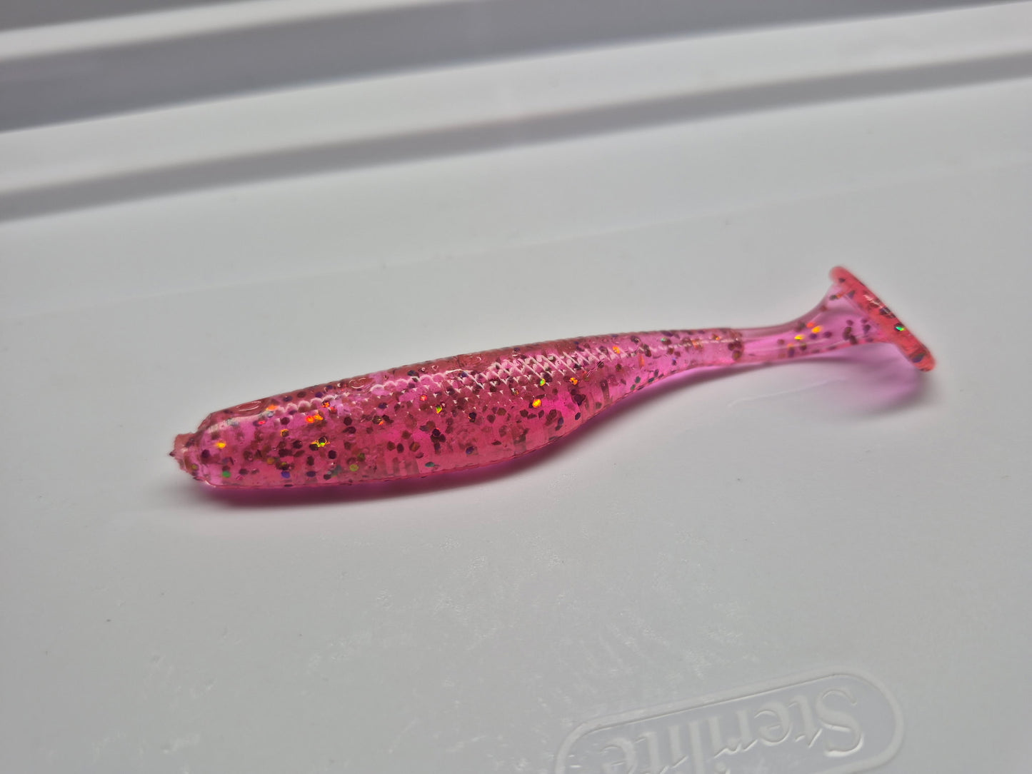 3.8 Inch Paddle Tail Pink with Chameleon Flake